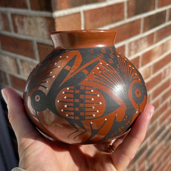 Mata Ortiz Pottery, by Lucy Mora D Bugarini - Picture 3 of 4
